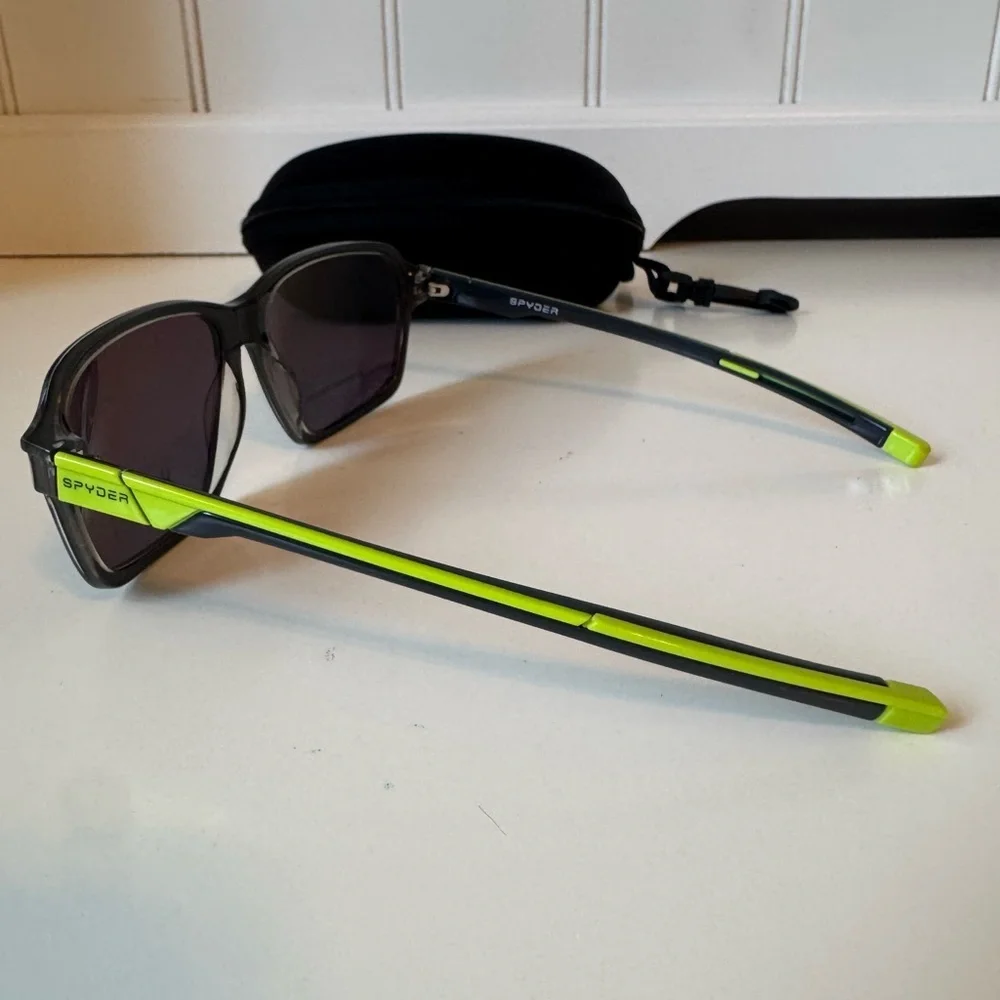 Spyder Men’s Square Black Sunglasses SP6032 with Case